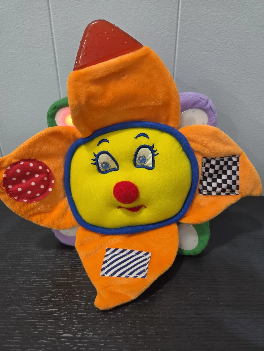 Neurosmith/Small World Toys Sunshine Symphony Developmental Infant Musical Plush